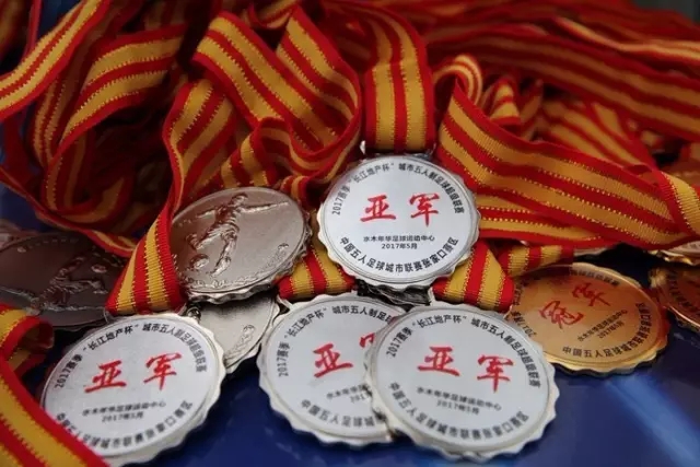 广东男篮赛季首战遗憾落败，外援签约与徐杰大合同在望